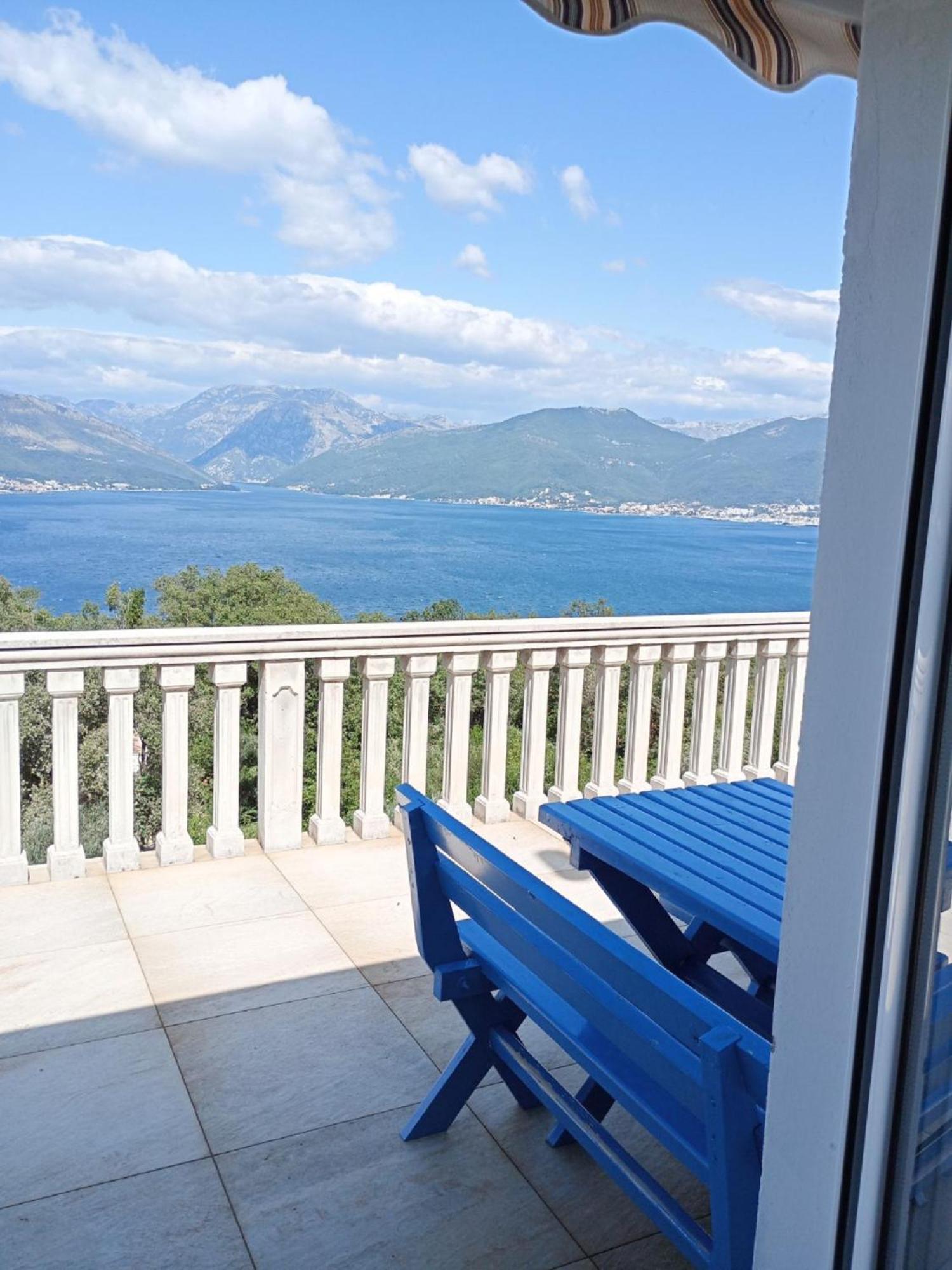 Apartments Vidikovac Tivat Exterior photo